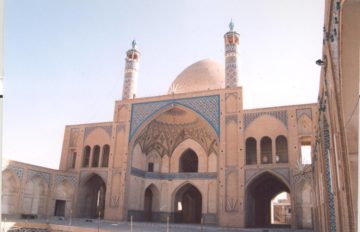 استان ها-اصفهان-کاشان-مدرسه آقابزرگ-مهر 1384