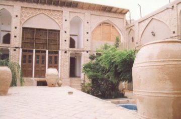 استان ها-استان مرکزی-آشتیان-منزل میرزا هدایت اله (پدر دکتر مصدق)-1387