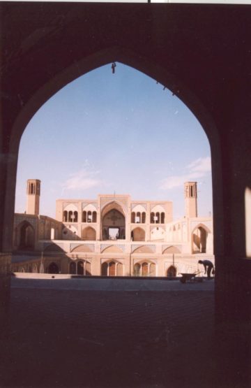 استان ها-اصفهان-کاشان-مدرسه آقابزرگ-مهر 1384