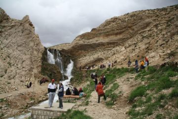 استان ها-چهارمحال و بختیاری-چلگرد-آبشار شیخ علیخان-1394