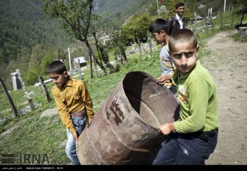 استان ها-گیلان-دبستان روستای شاد میلرزان