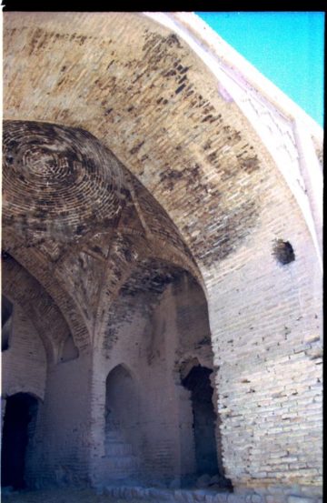 استان ها-سمنان-ایوانکی-کاروانسرای عباسی-1383