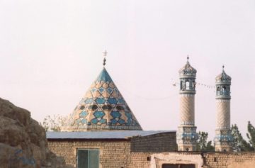 استان ها-قم-روستای وشنوه-آستانه زینب خاتون-1383
