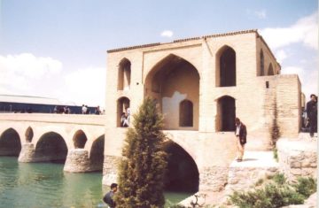 استان ها-اصفهان-پل شهرستان (زاینده رود)
