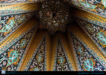 همدان-آرامگاه بابا طاهر عکس: فرامرز مهذب بلاغی-1385