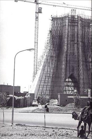 اسناد مصور-میراث مکتوب معماری-میادین تهران-میدان آزادی